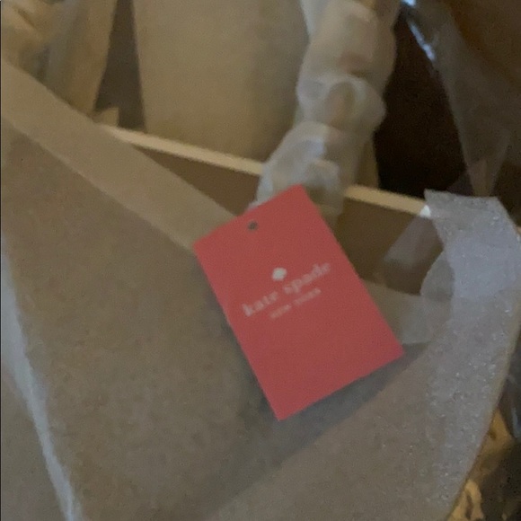 Kate Spade ♠️ Purse - Picture 4 of 5